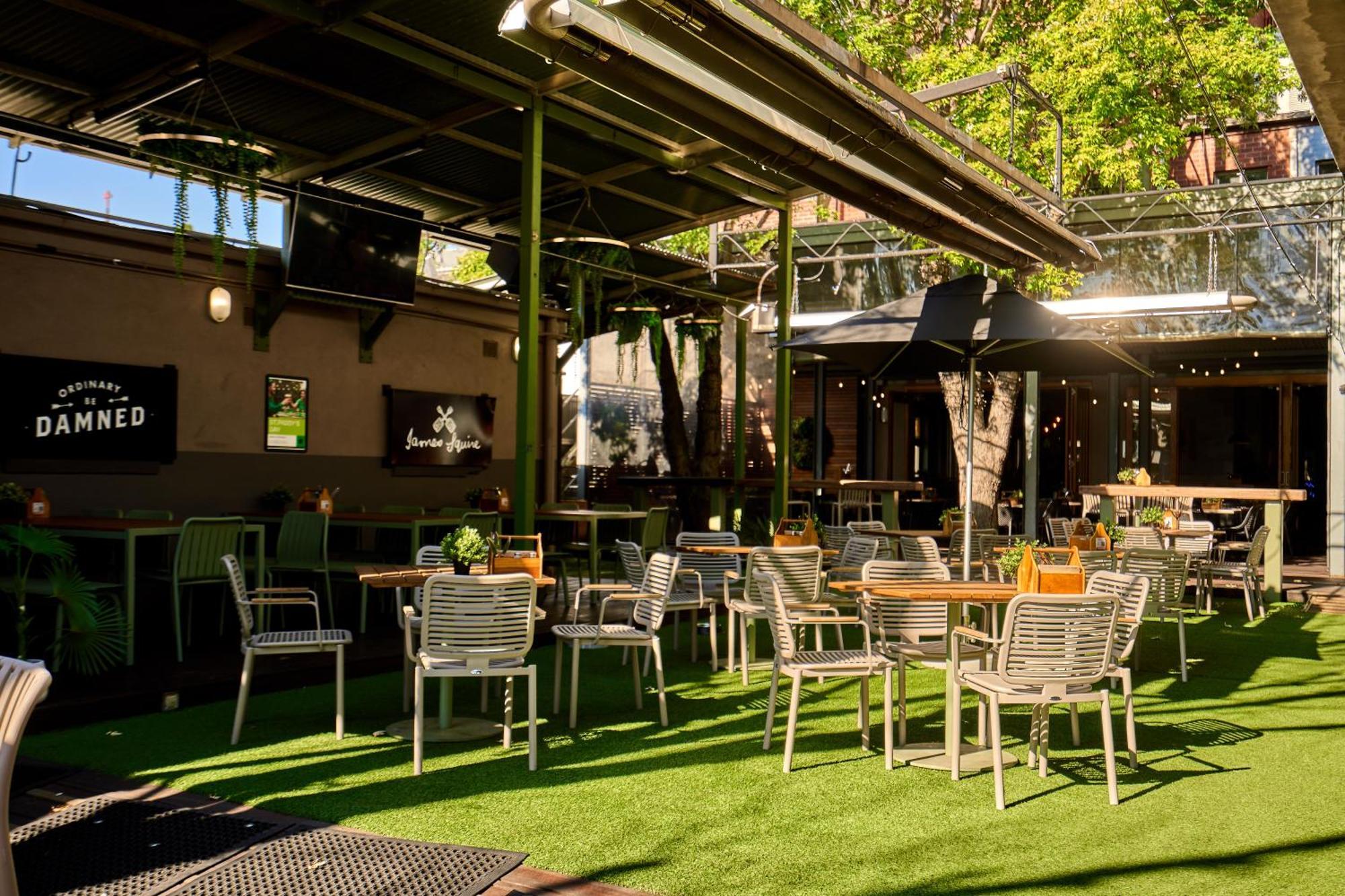 Beer Deluxe Albury Hotell Exteriör bild